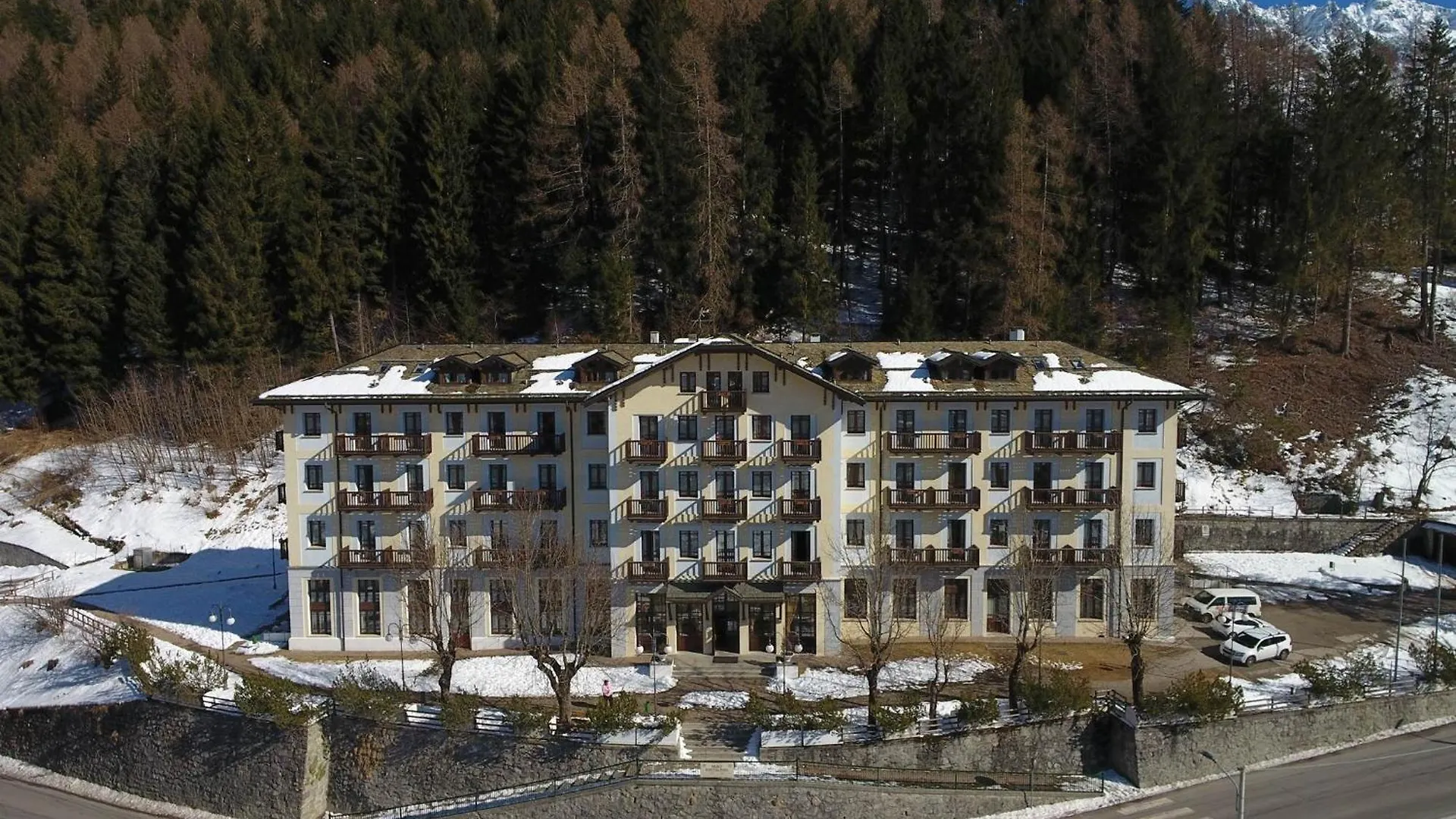Apartment Appartamento Nel Cuore Di Ponte Di Legno Pezzo